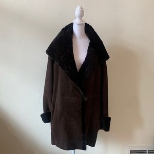 Blue Duck Shearling A-line Coat.  NWT. Size M. Shawl collar/hood. Brown